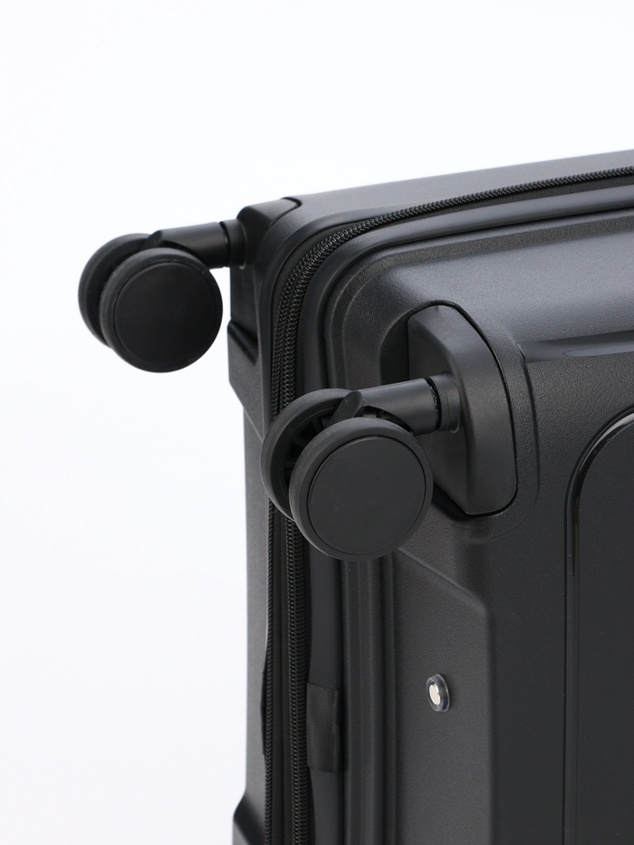Чемодан 24", PP, 43*26*66, отд на молнии, код замок, 4 колеса, черный