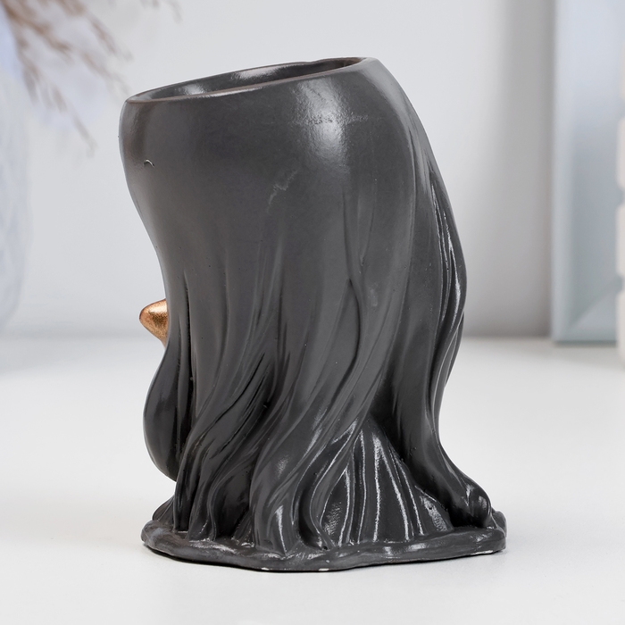 Кашпо фигурное "Девочка с котом" серое-бронза, 10см