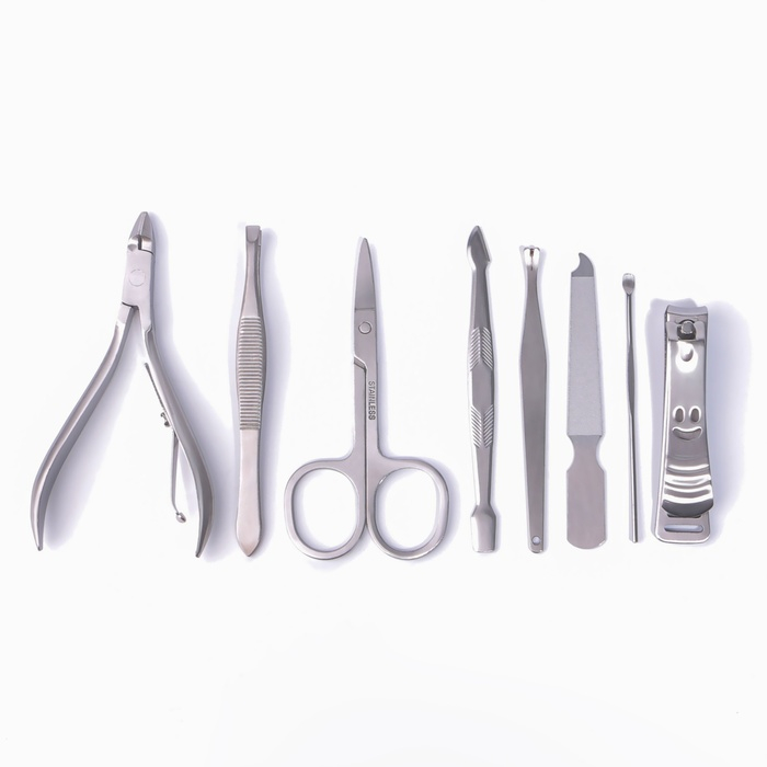 Набор маникюрный &laquo;Рептилия&raquo;, 8 предметов, в футляре, цвет чёрный