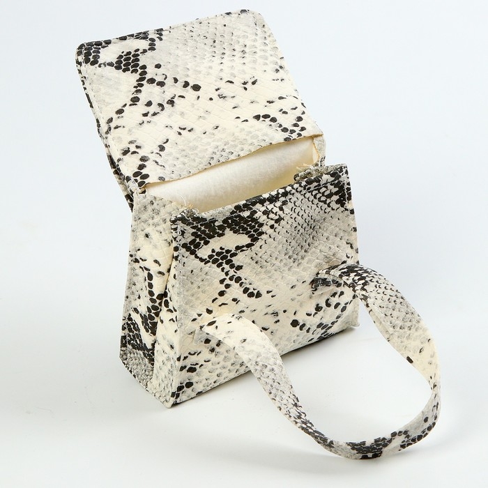 Сумка для кукол «Питон», цвет черно-белый Сумка для кукол «Питон», цвет черно-белый