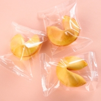 Подарочный набор новогодний «Сказочного года»: чай, печенье, конфеты Подарочный набор новогодний «Сказочного года»: чай, печенье, конфеты