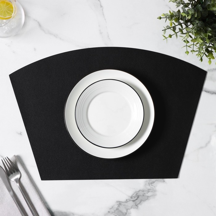 Салфетка сервировочная на стол &laquo;Тэм&raquo;, 30&times;44 см, цвет чёрный