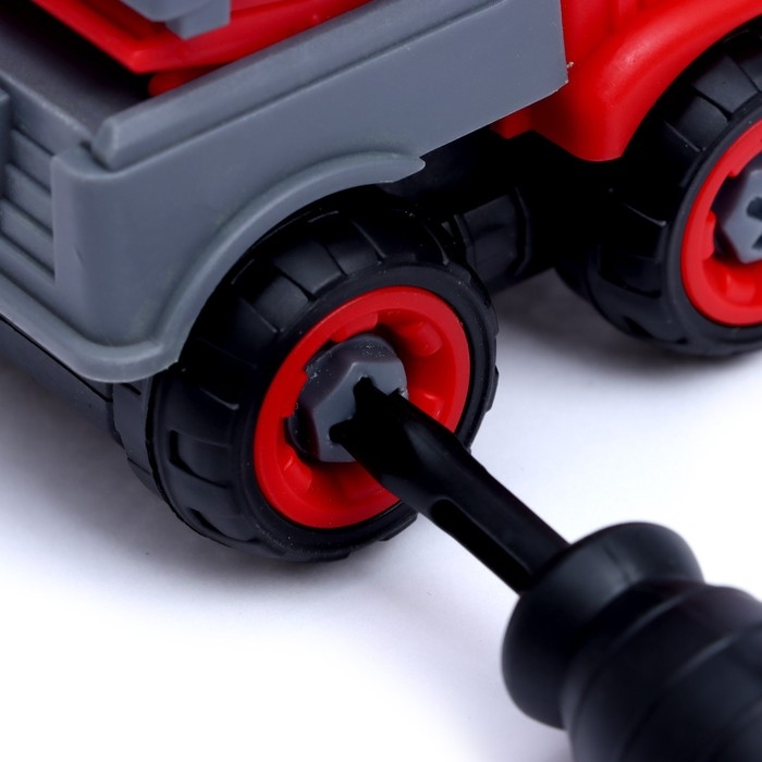 Конструктор винтовой &laquo;Пожарный транспорт&raquo;, с отвёрткой, МИКС