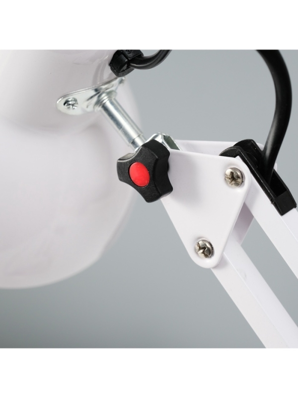 Лампа настольная 810 "Деко, белая" E27 40W RISALUX