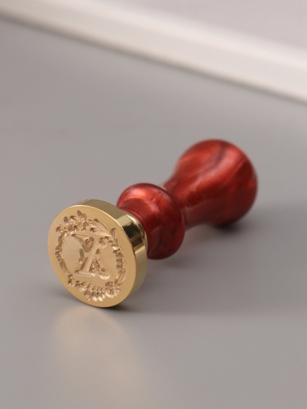 Печать для сургуча с пластиковой ручкой Печать для сургуча с пластиковой ручкой "Венок с буквой X" 2,5х2,5х6,3 см