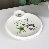 Блюдо фарфоровое круглое с соусником Доляна &laquo;Зелёный сад&raquo;, 22,5&times;20&times;2 см, цвет белый