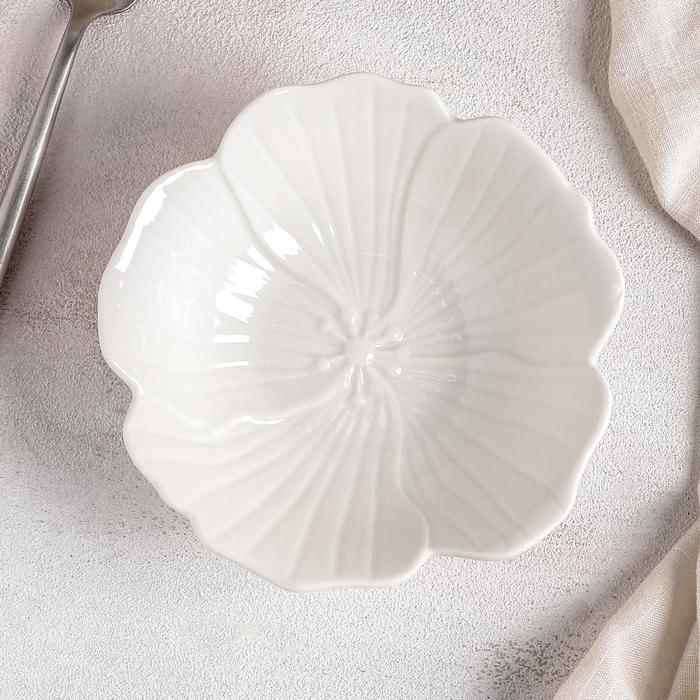 Блюдо керамическое &laquo;Цветочек&raquo;, 15,5&times;4,5 см