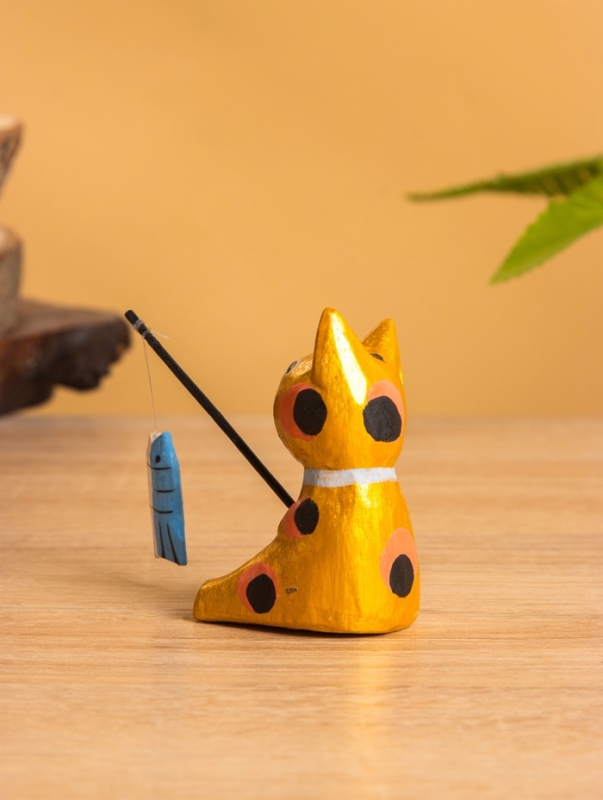 Сувенир &laquo;Кот рыбак&raquo;, 3&times;6&times;7 см, дерево, золотой