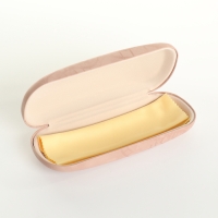 Футляр для очков на хлопушке, длина 16 см, цвет бежевый Футляр для очков на хлопушке, длина 16 см, цвет бежевый