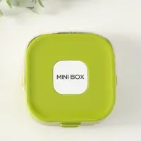 Шкатулка пластик для украшений с зеркалом, с ручкой 3 ячейки, 3 полосы, зелёны 9х9х3,8 см