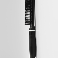 Расчёска массажная, 3,8 &times; 23,2 см, цвет чёрный/белый