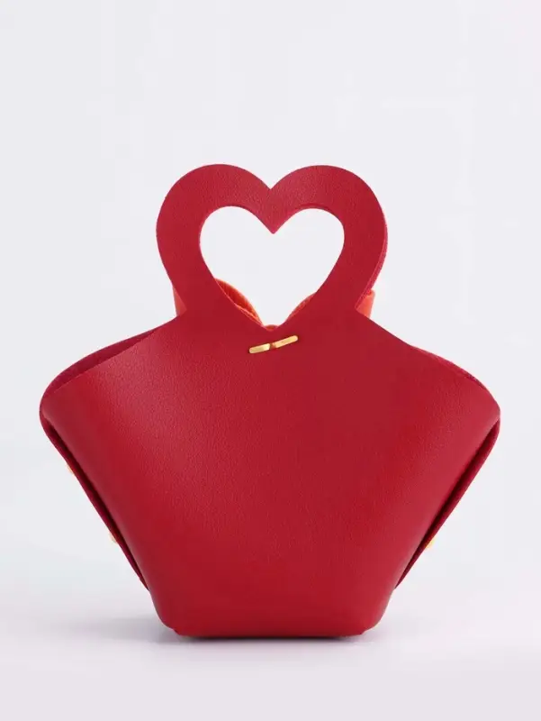 Кожанная подарочная сумочка 10,5 х 5 х 6 см красная