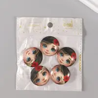 Кабошон стекло для творчества "Круг. Мальчишка в картузе с цветком" 3х3 см