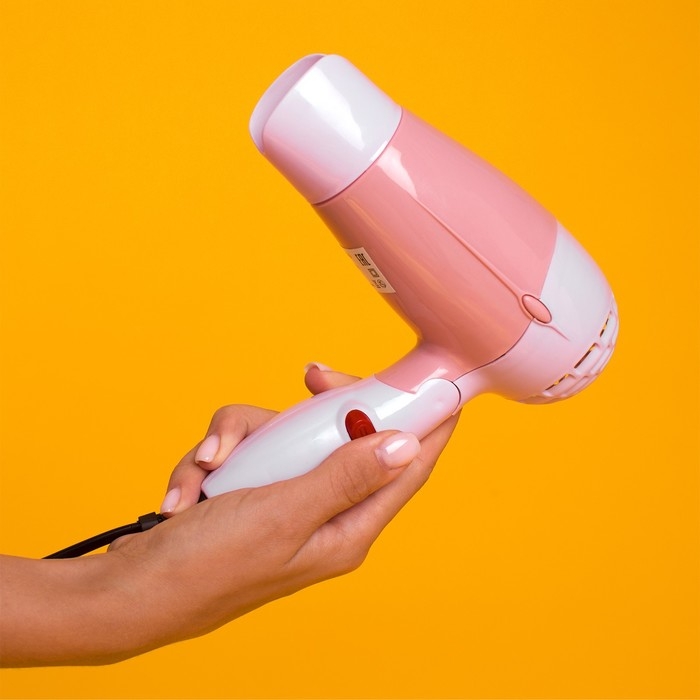 Фен Luazon LF-23, 800 Вт, 2 режима, складная ручка, розовый Фен Luazon LF-23, 800 Вт, 2 режима, складная ручка, розовый