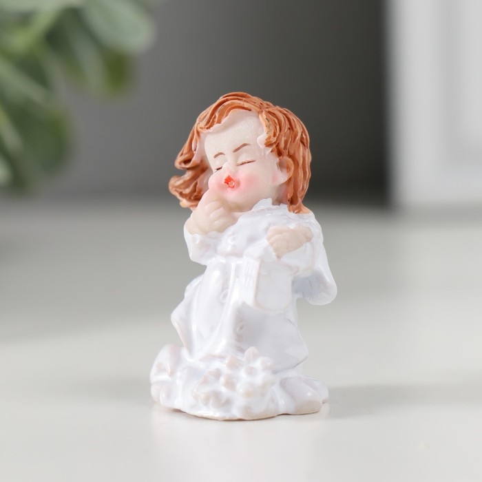 Сувенир полистоун "Ангел в белом на облаке" МИКС 2,3х2,5х4 см