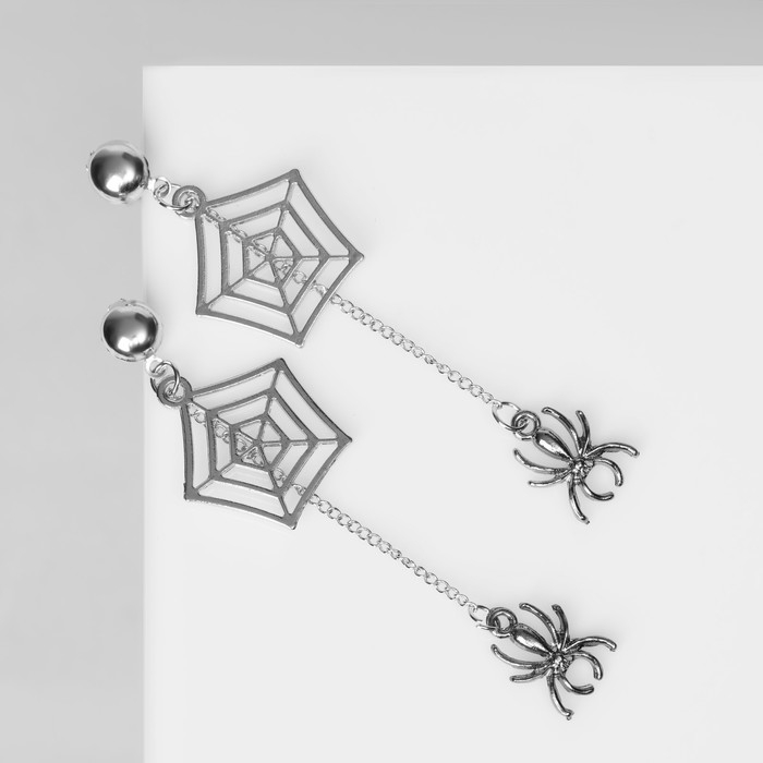 Серьги &laquo;Пауки&raquo; с паутиной, цвет серый в серебре, 8 см