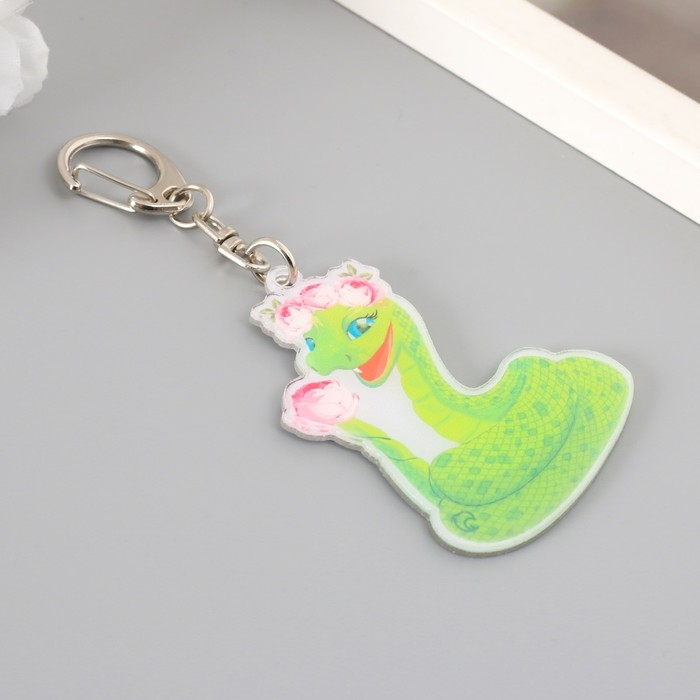 Брелок акрил "Змейка с розовыми пионами" 6х4,7 см