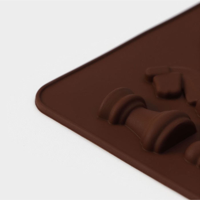 Форма для шоколада Доляна &laquo;Шахматы&raquo;, силикон, 20,6&times;8,8 см, 16 ячеек, цвет коричневый