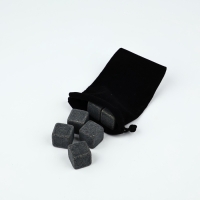 Подарочный набор &laquo;Праздник каждый день&raquo;: камни для виски, портсигар