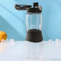 Бутылка «Спорт», 700 мл, 8,3×7,6×24,3 см, цвет МИКС Бутылка «Спорт», 700 мл, 8,3×7,6×24,3 см, цвет МИКС