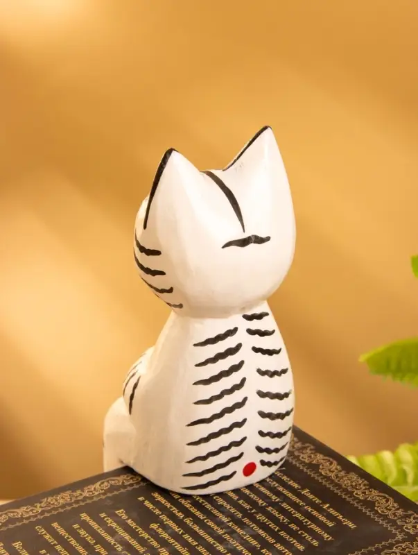 Сувенир дерево "Тигренок сидячий" цв. чёрно-белый, 6х6х15 см