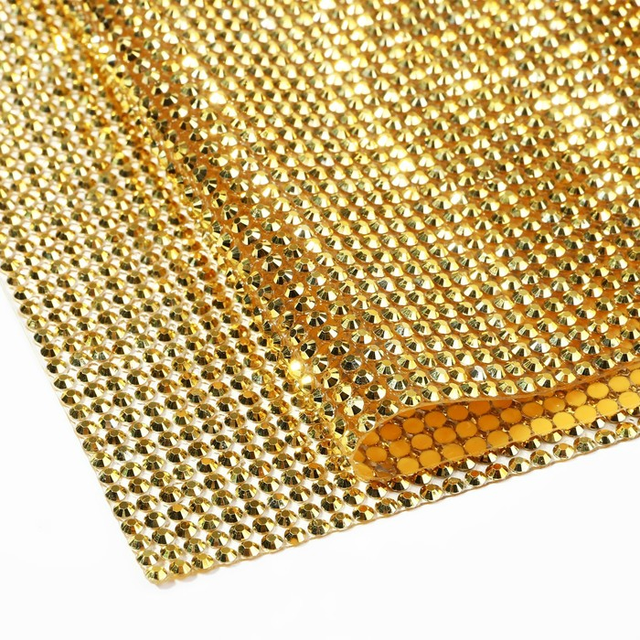 Стразы термоклеевые на листе, d = 3 мм, 40 &times; 24 см, цвет золотой