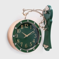 Часы настенные, на подвесе &laquo;Малахит&raquo;, плавный ход, 36&times;32 см, d-25 см, циферблат d-19 см