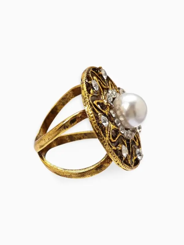 Кольцо для платка "Цветок в круге", цвет белый в чернёном золоте