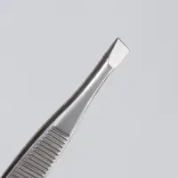 Пинцет скошенный, узкий, 9 см, в футляре, МИКС