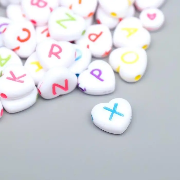 Набор бусин для рукоделия и плетения &laquo;Арт Узор. Английские буквы на сердце&raquo;, 20 г, пластик, 1.2&times;1.2 см