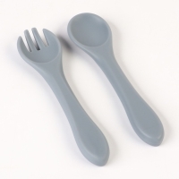 Тарелка детская на присоске и столовые приборы M&B, силикон, серый