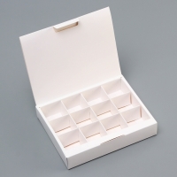 Коробка для 12 конфет, 19 х 15 х 3,5 см. Кондитерская упаковка Коробка для 12 конфет, 19 х 15 х 3,5 см. Кондитерская упаковка