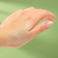 Консилер точечного нанесения для лица, 40 мл (зелёный оттенок) Консилер точечного нанесения для лица, 40 мл (зелёный оттенок)