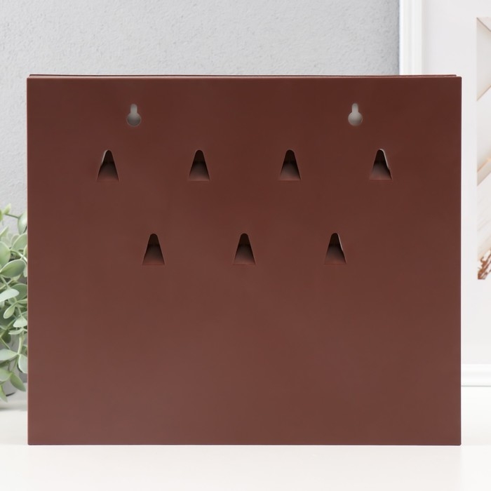 Ключница закрытая "Венеция" 26,5х31,5 см Орех