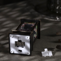 Светодиодная фигура &laquo;Камин с носками&raquo; 5.5 &times; 13 &times; 5.5 см, пластик, батарейки AG13х3 (в комплекте), свечение тёплое белое