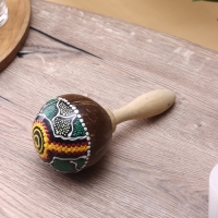 Сувенирный музыкальный инструмент "Маракас" махагон, кокос 10х10х20 см Сувенирный музыкальный инструмент "Маракас" махагон, кокос 10х10х20 см