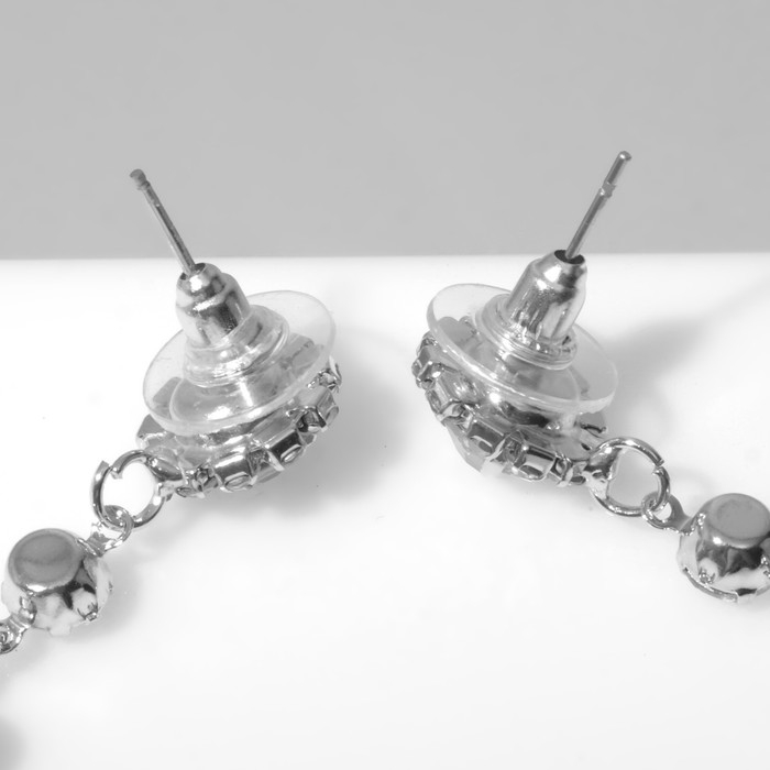 Серьги висячие со стразами «Свидание» клинок, цвет белый в серебре,10 см Серьги висячие со стразами «Свидание» клинок, цвет белый в серебре,10 см