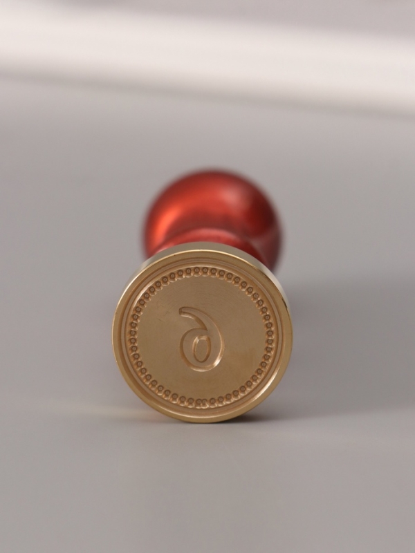 Печать для сургуча с пластиковой ручкой Печать для сургуча с пластиковой ручкой "Классика цифра 6" 2,5х2,5х6,3 см