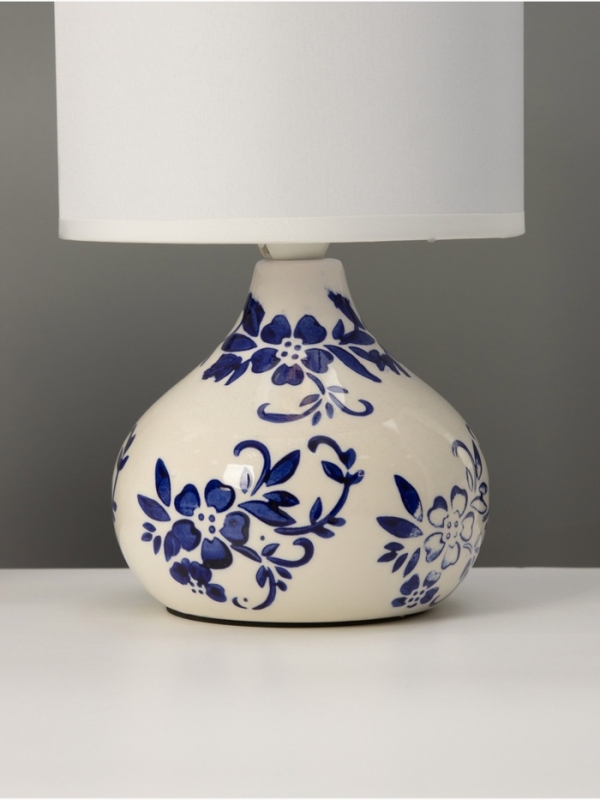 Настольная лампа "Гжель" 1х40Вт Е14 белый/синий 15х15х25,5см