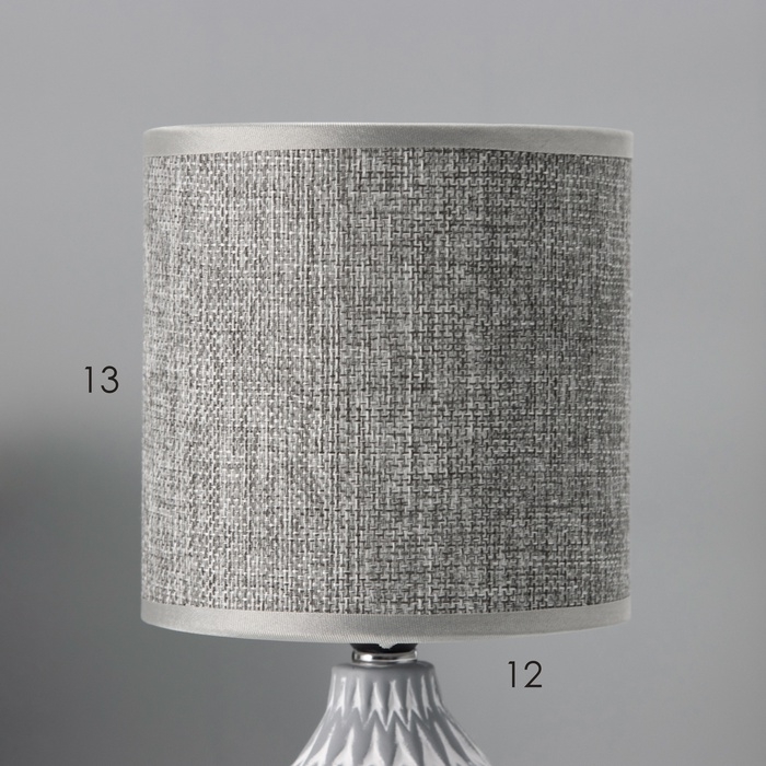 Настольная лампа с абажуром RISALUX «Руби», Е14, 40 Вт, бело-серый, 13×13×27 см Настольная лампа с абажуром RISALUX «Руби», Е14, 40 Вт, бело-серый, 13×13×27 см