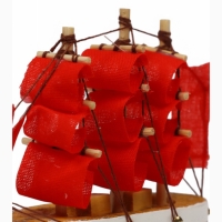 Корабль "Медуза" 10х3х10 см, белый корпус, красные паруса