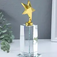 Стела наградная "Золотая звезда" площадка 5,5х12 см звезда 7,3х8,5 см 7х7х22,5 см