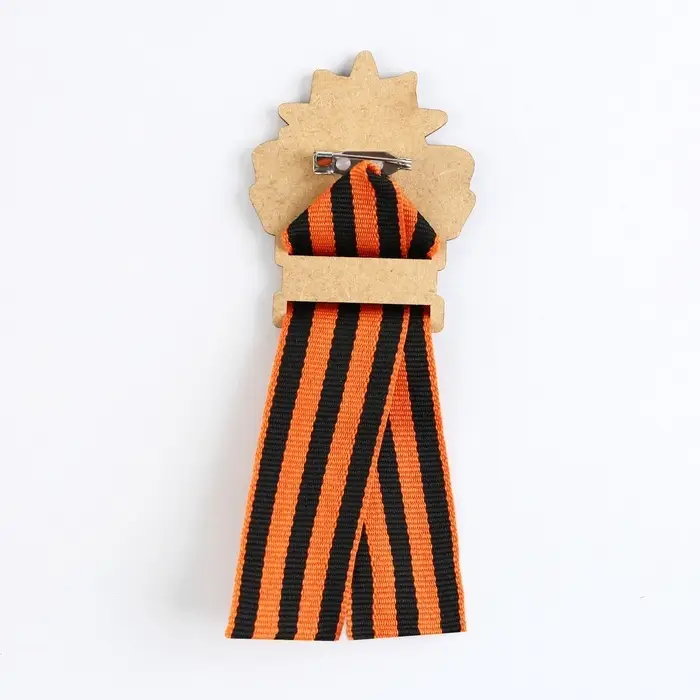 Значок деревянный с георгиевской лентой на 9 мая &laquo;Орден&raquo;, 4.5&times;6.3 см