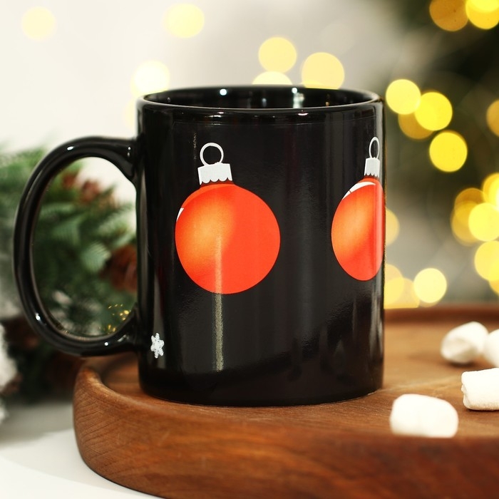 Кружка новогодняя хамелеон Дорого внимание &laquo;Чем больше шары!&raquo;, 350 мл