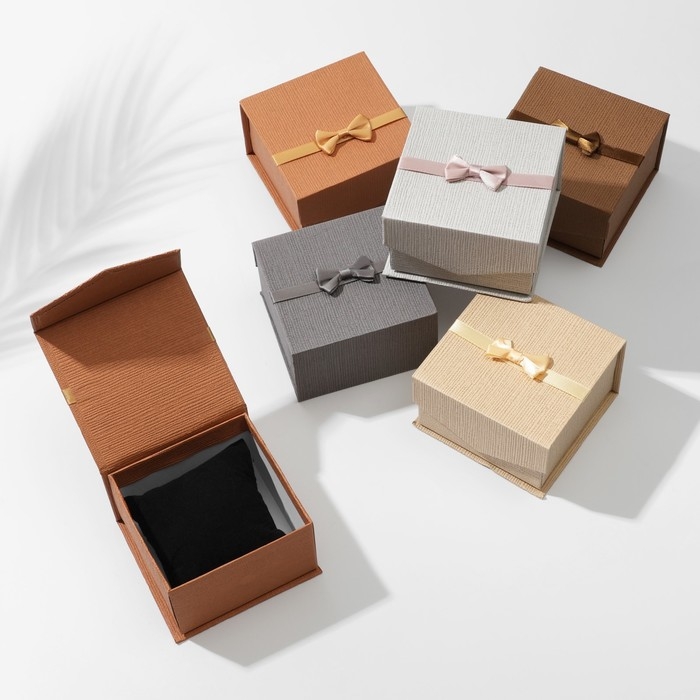 Коробочка подарочная под браслет/часы &laquo;Джентльмен&raquo;, 9&times;9, цвет МИКС