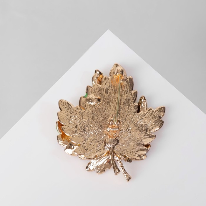 Брошь &laquo;Лист&raquo; кленовый двойной, цветная в золоте