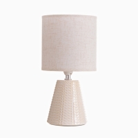 Лампа настольная "Бланка" 1х40Вт Е14 бежевый 14х14х29см Лампа настольная "Бланка" 1х40Вт Е14 бежевый 14х14х29см