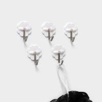 Крючки самоклеящиеся Доляна &laquo;Клевер&raquo;, 5 шт, цвет белый