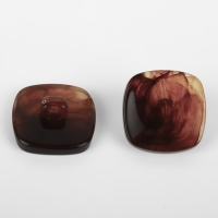 Набор пуговиц на ножке &laquo;Квадрат&raquo;, 22 &times; 22 мм, 5 шт, цвет коричневый