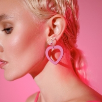 Серьги акрил «Сердце» с конфетти, цветные в серебре Серьги акрил «Сердце» с конфетти, цветные в серебре